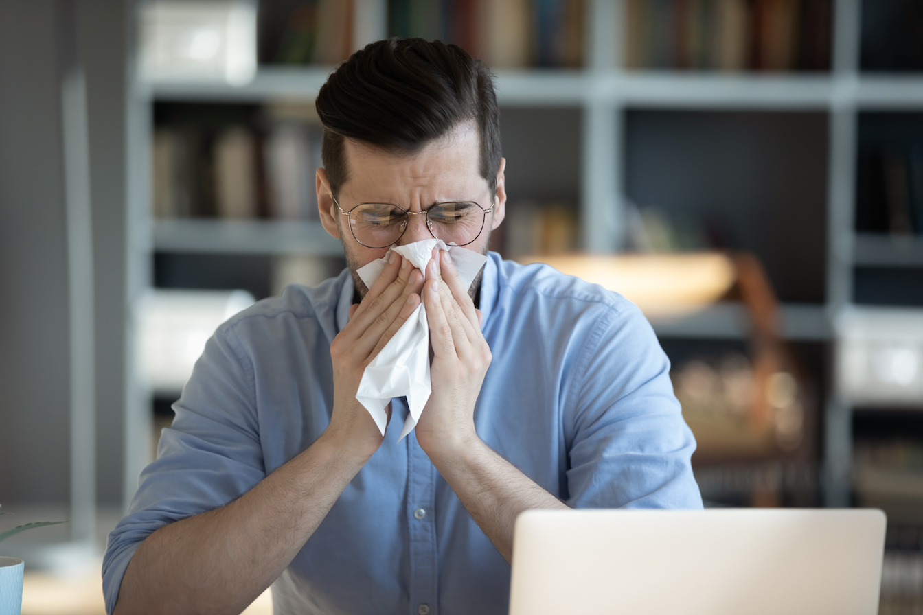 allergies-can-make-you-tired-what-you-need-to-know